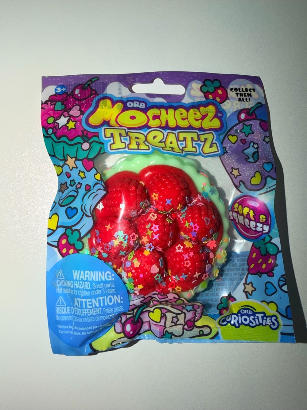 🌈🍓🥧Viral ORB Mocheez Treatz Squichy Strawberry Pie Soft Squeeze Toy